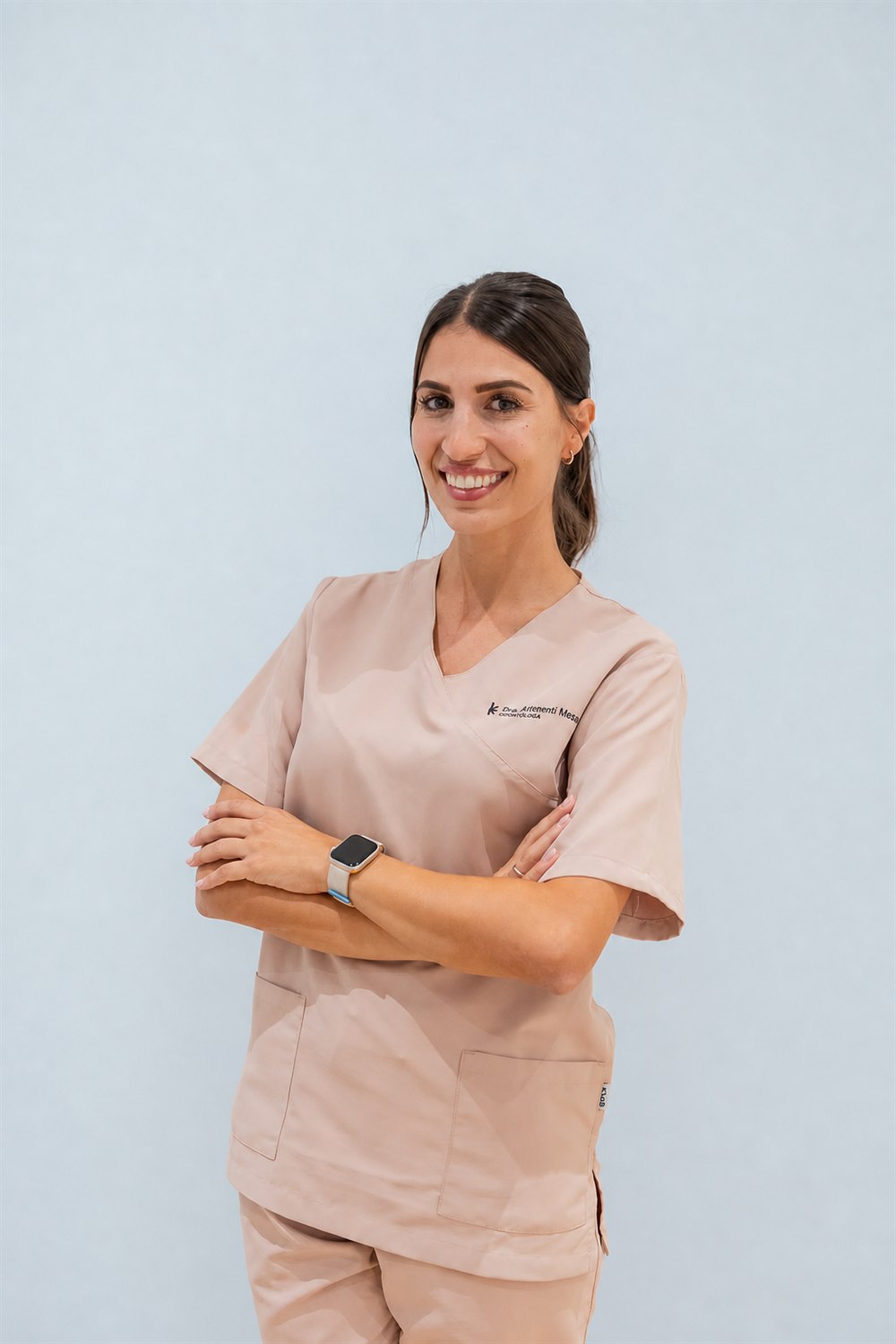Dra. Atteneri Mesa, odontóloga general y fundadora de Clínica Dentta en Candelaria