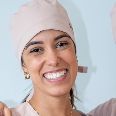 Dayana Espallardo Arbelo, Odontóloga · Ortodoncia en Clínica Dentta